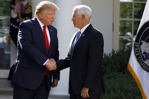 Трамп у Пољску шаље војнике